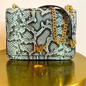 Michael Kors Cross Body Shoulder Bag!